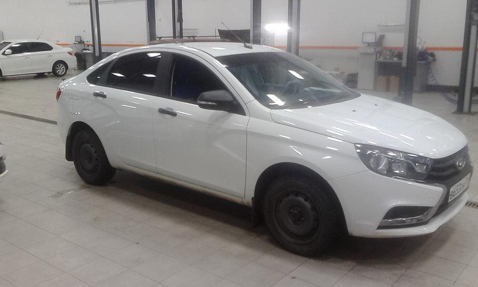 Зимние колеса в графит на машине — Lada Vesta (1G), 1,6 л, 2019 года ...
