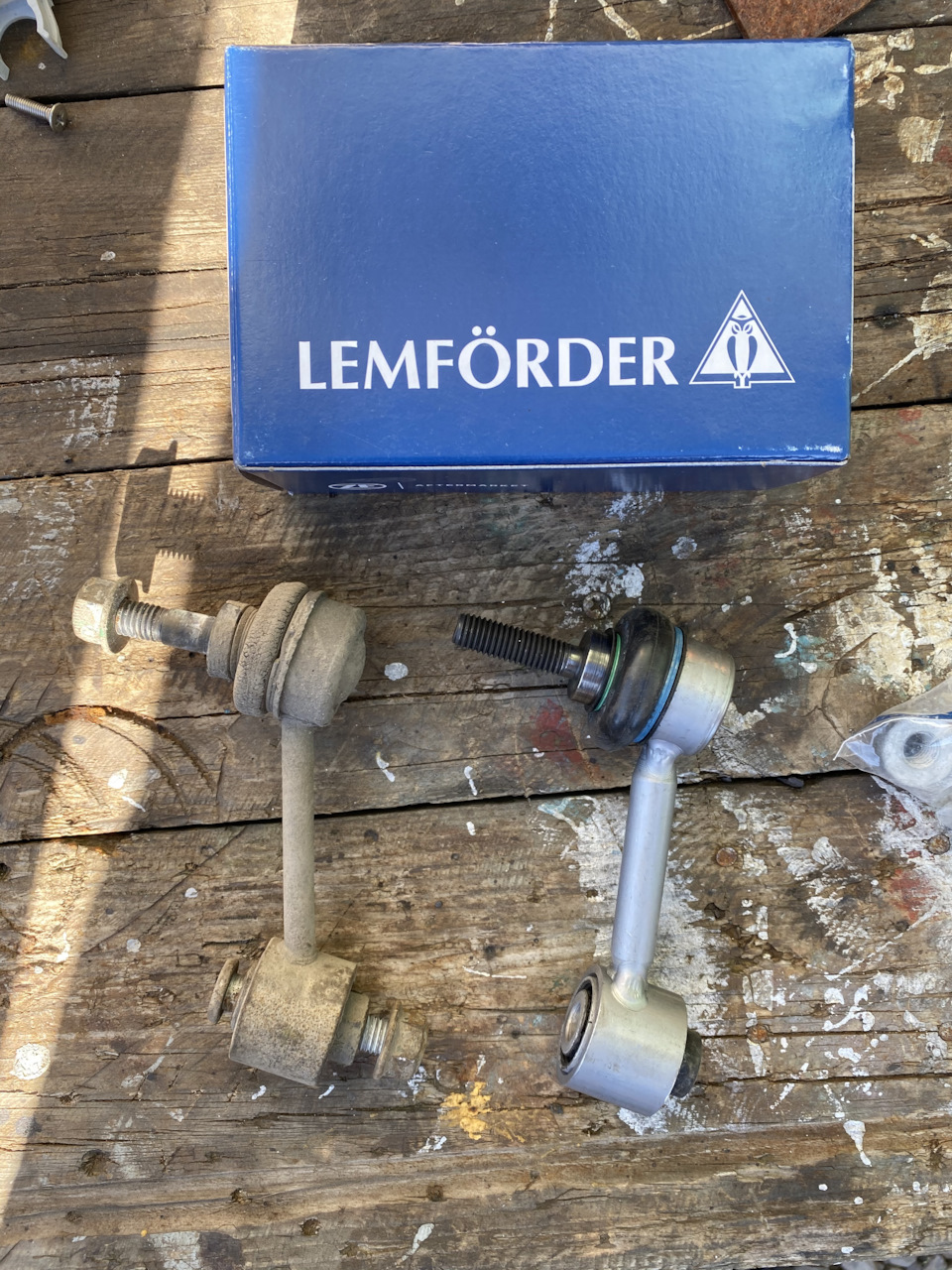 Старая и новая стойка — Volkswagen Scirocco (3G)