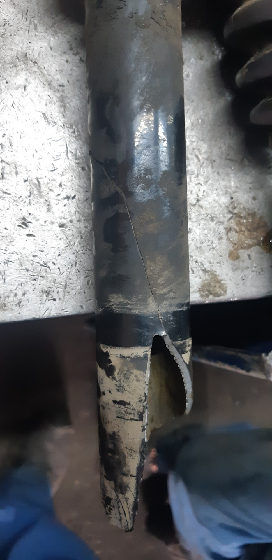 Тойота королла 7год сломался привод. — Mercedes-Benz W123, 2,3 л., 1980 ...