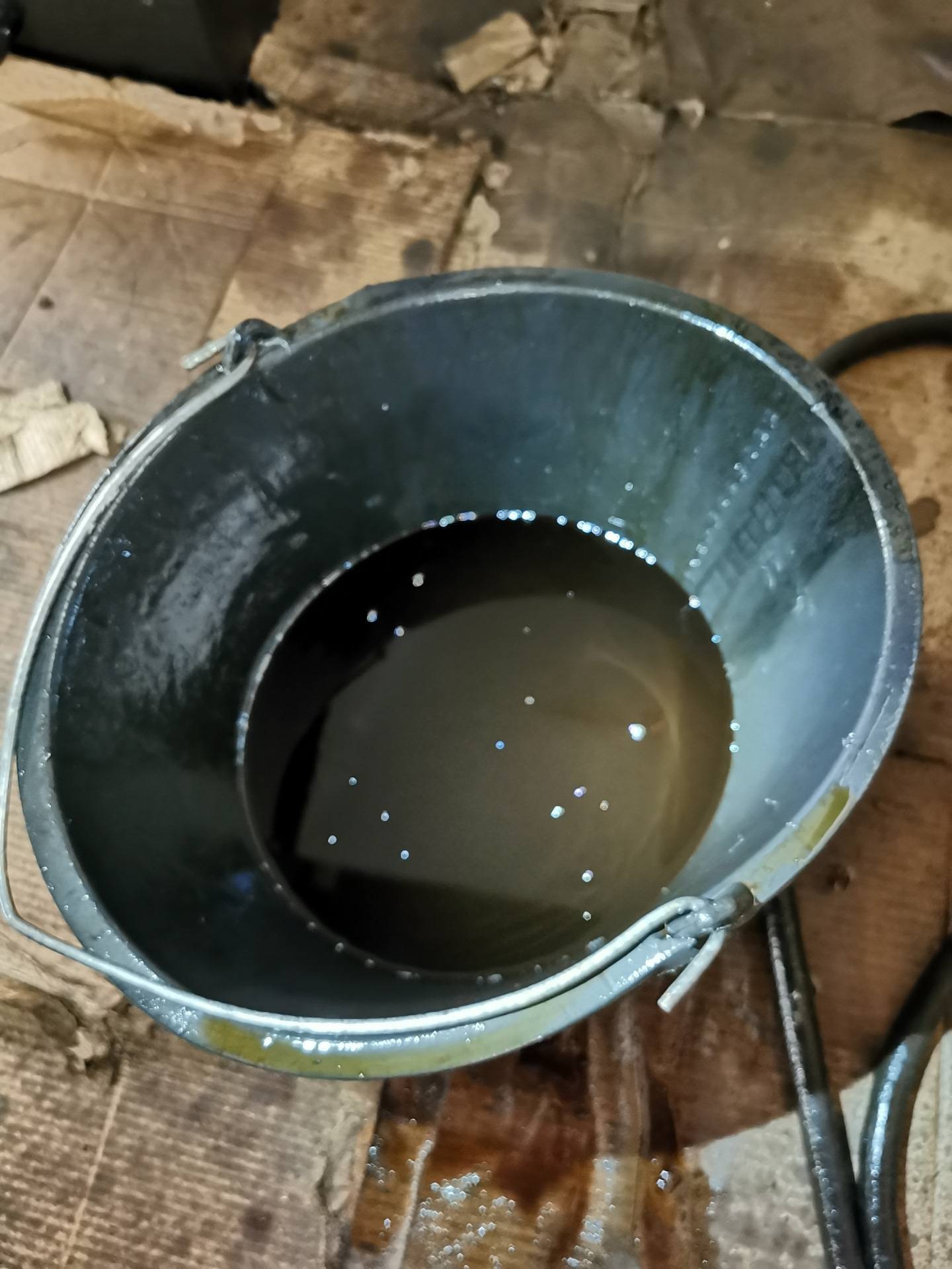 Замена масла в вариаторе — Audi A6 (C6), 2,4 л, 2008 года | визит на ...