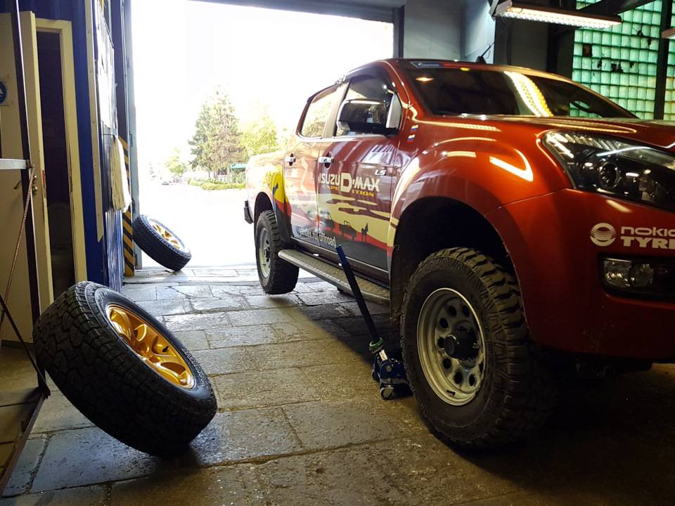 Фото в бортжурнале Isuzu D-Max (1G)