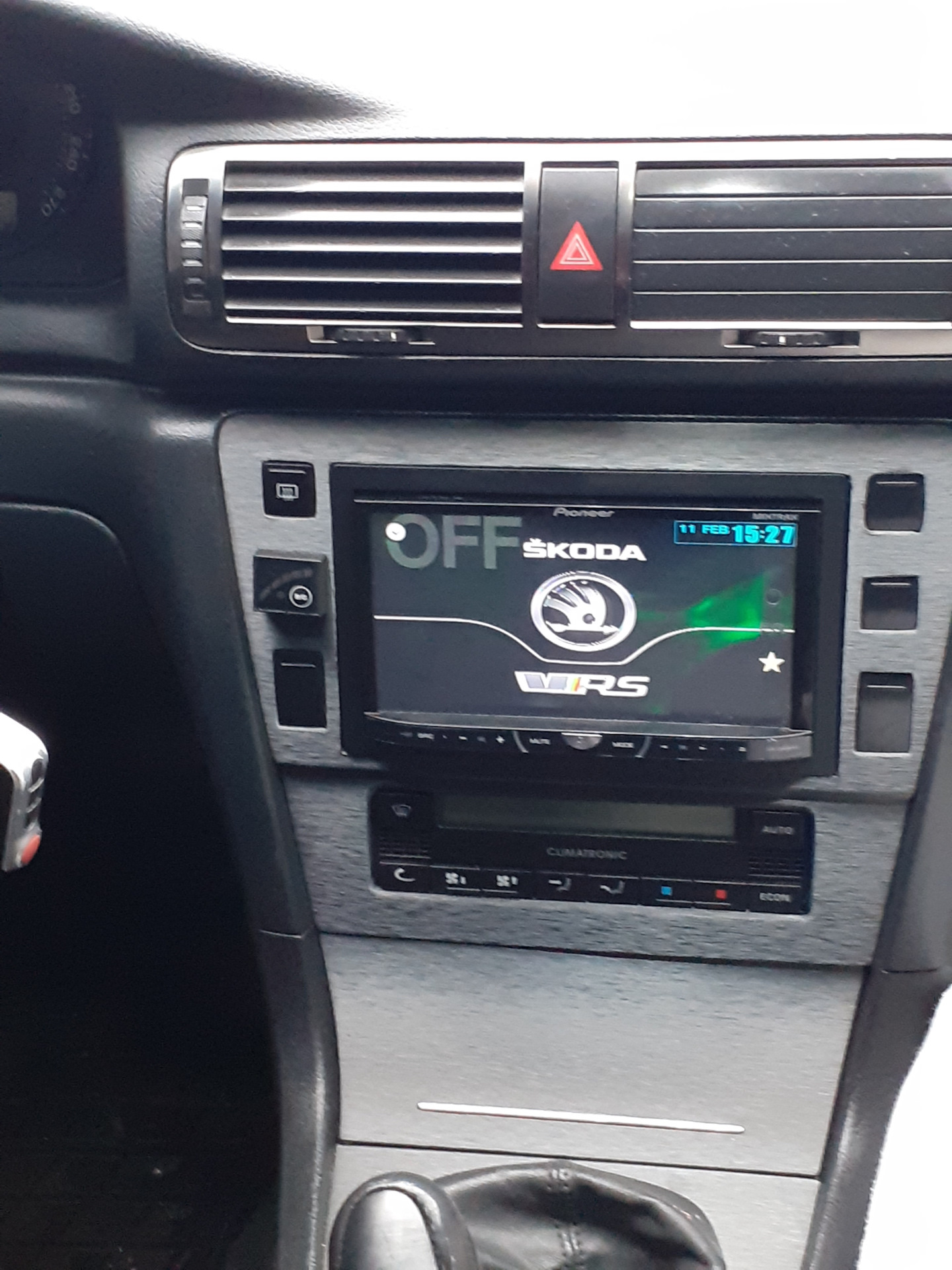 Установка 2х ДИН магнитолы — Skoda Superb Mk1, 1,8 л, 2002 года ...