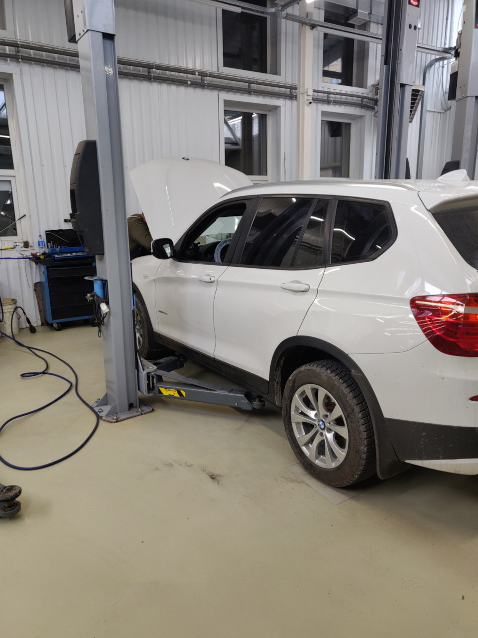 Масляный сервис по акции \"Добро пожаловать в семью\" — BMW X3 (F25), 2 л ...