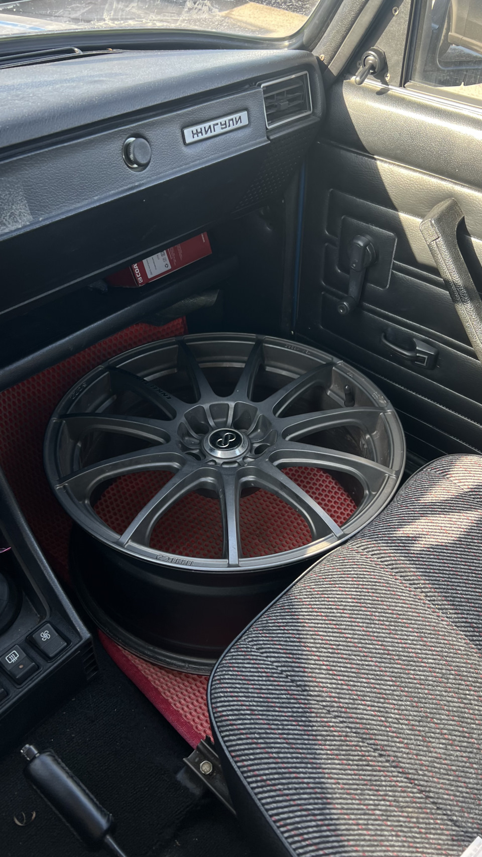 Красим диски — MINI John Cooper Works, 2 л, 2017 года | колёсные диски ...