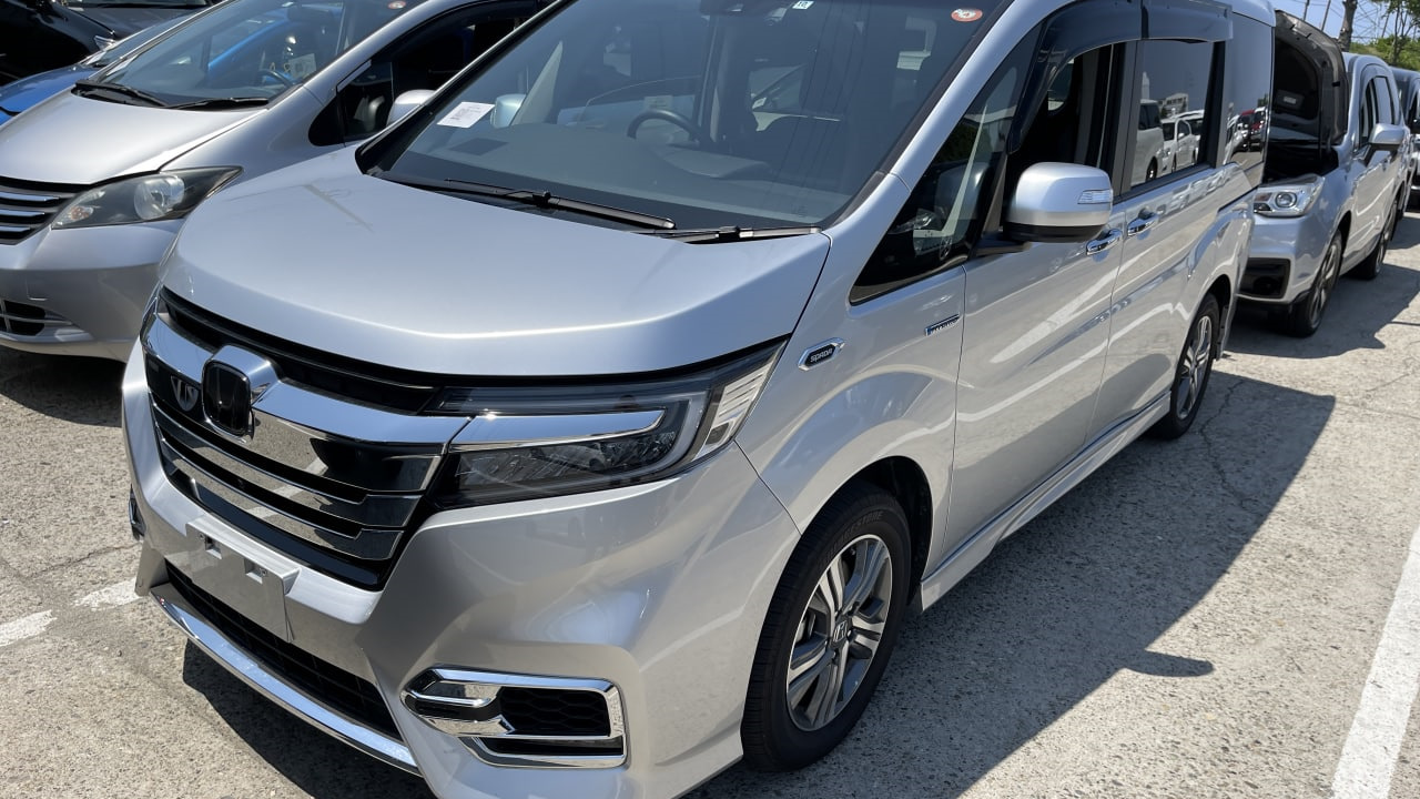 Honda Stepwgn (5G) 2.0 гибридный 2018 | Стёпа на DRIVE2