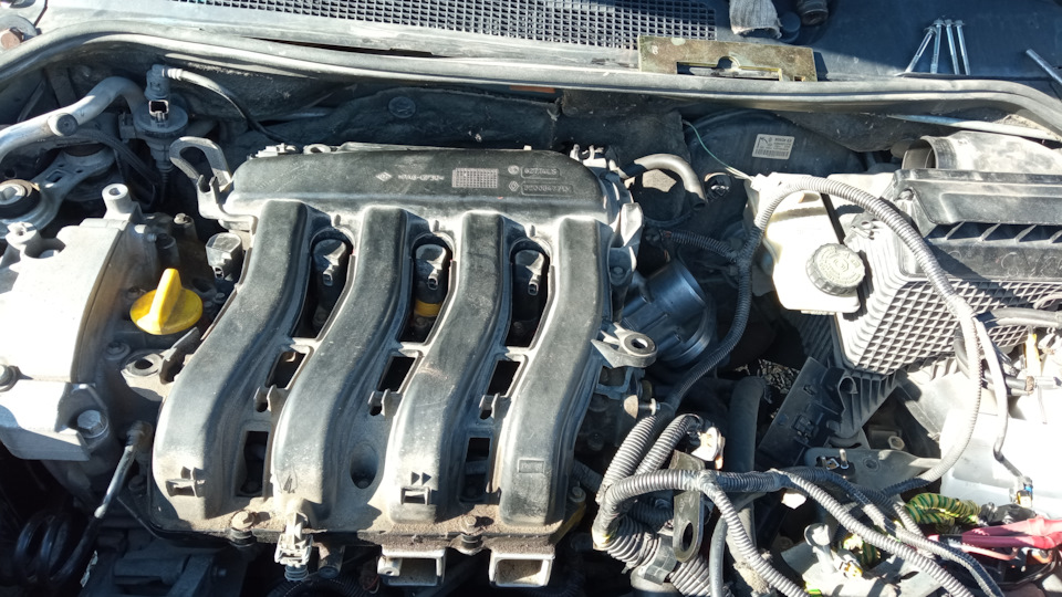 Замена сальников сапуна, дроссельной заслонки, коллектора и чистка ...