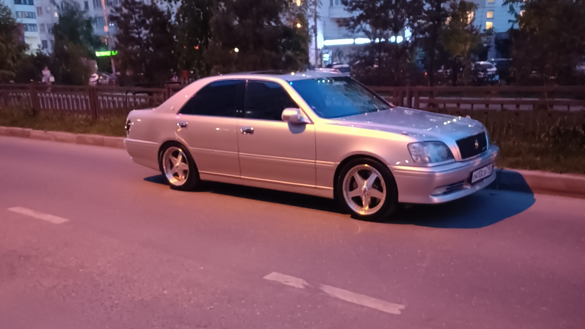 Toyota Crown (S170) 2.5 бензиновый 2003 | Его величество Краун на DRIVE2