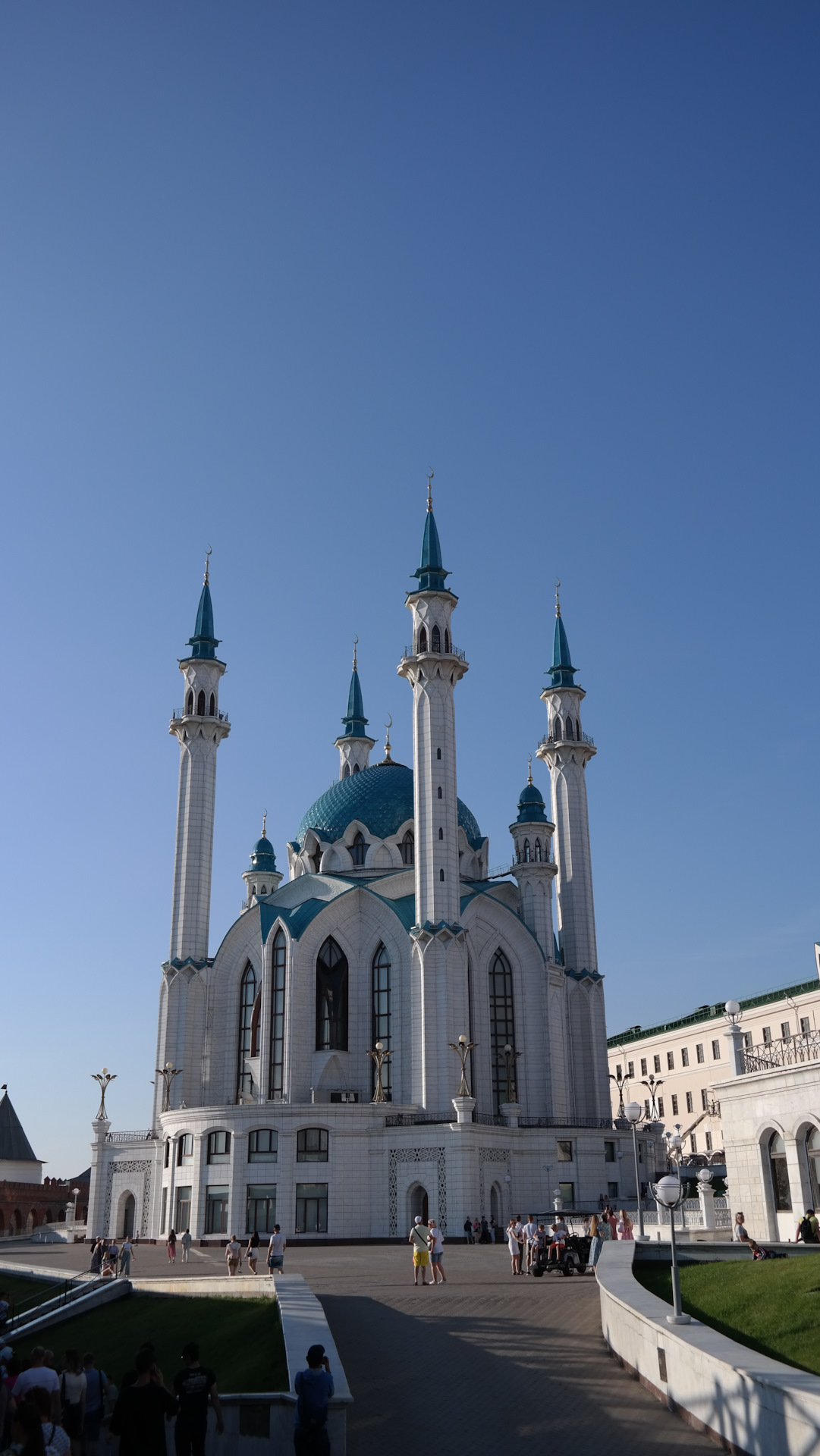 Москва казань туда и обратно. Свияжск Казань. Свияжск Казань достопримечательности. Лет Казани. Свияжск Казань достопримечательности фото.