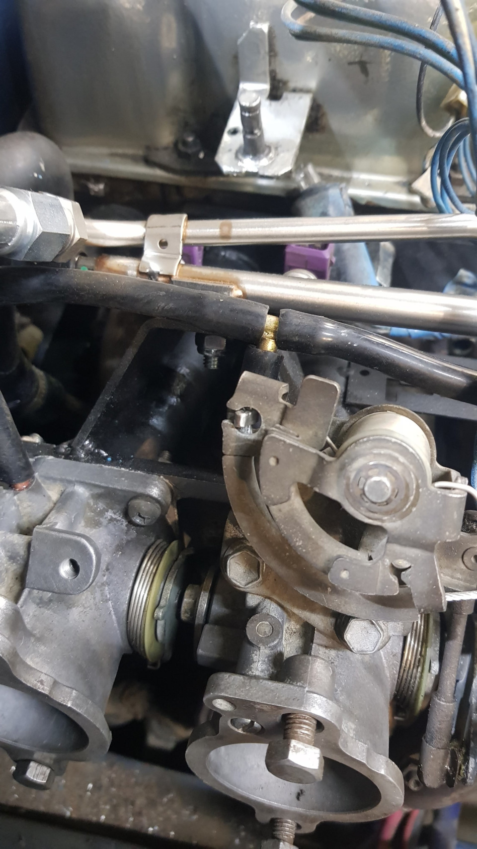 Установка дросселей в ВАЗ 2101-07 Levin Black Top + переход на инжектор ...