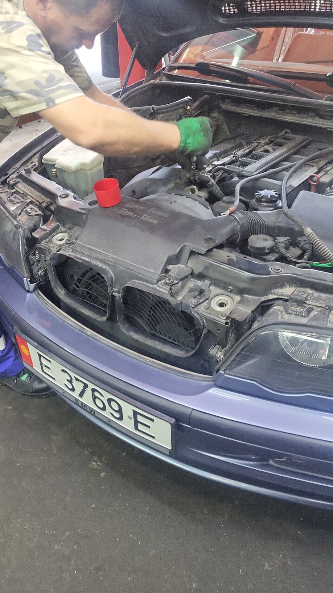 Масло ВМПАВТО. Вскрыл ГБЦ — BMW 3 series (E46), 2 л, 1999 года | визит ...
