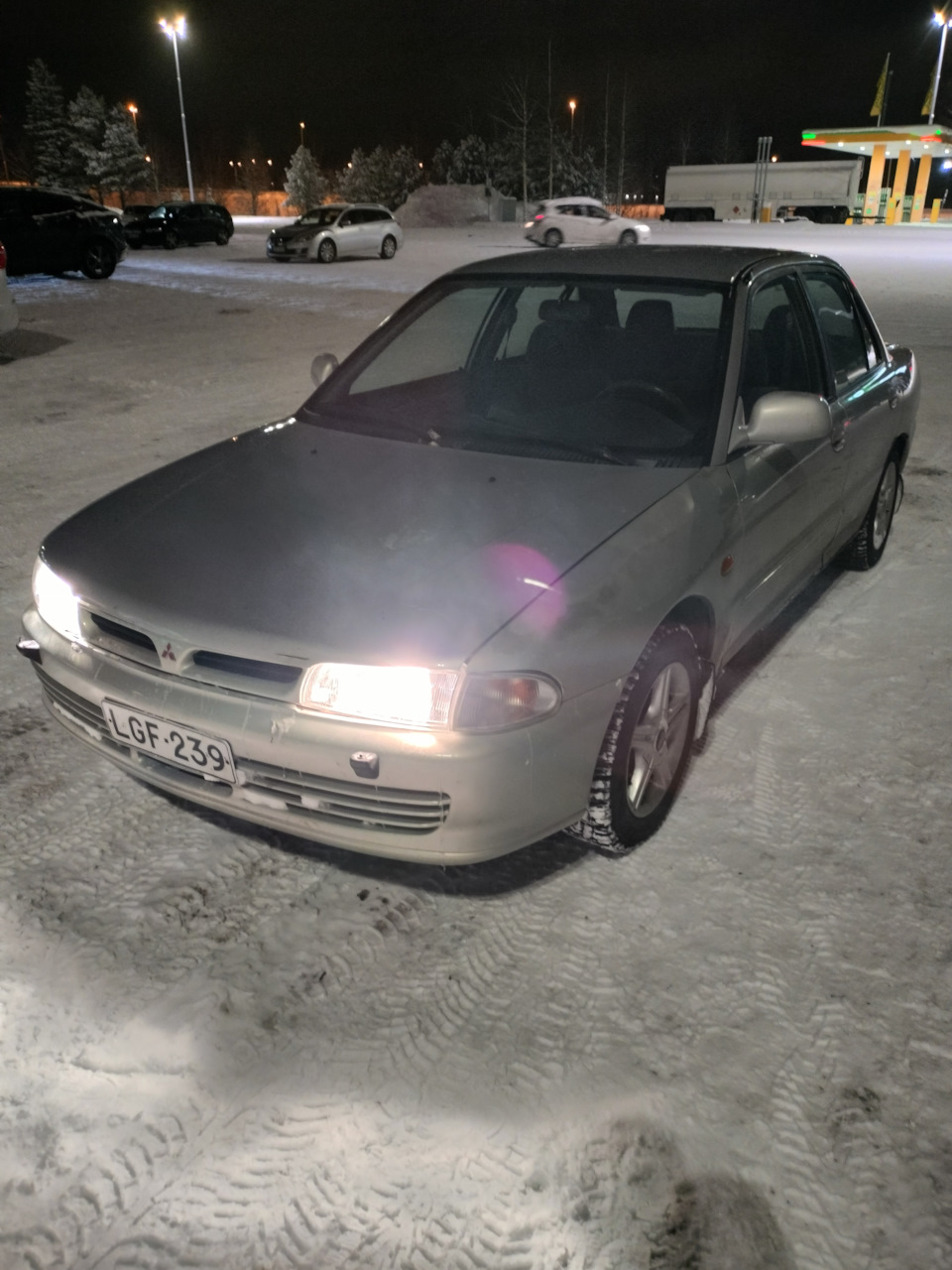 Первая машина в Финке — Mitsubishi Lancer V, 1,6 л, 1994 года | своими  руками | DRIVE2