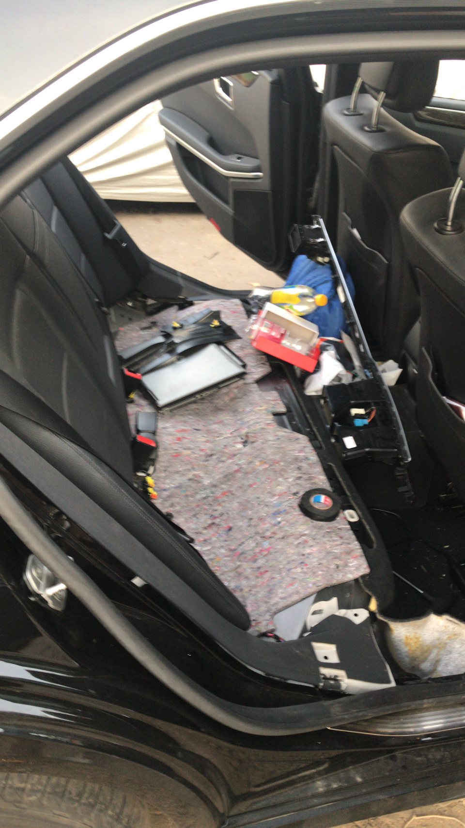 Фото в бортжурнале Mercedes-Benz E-Class (W212)