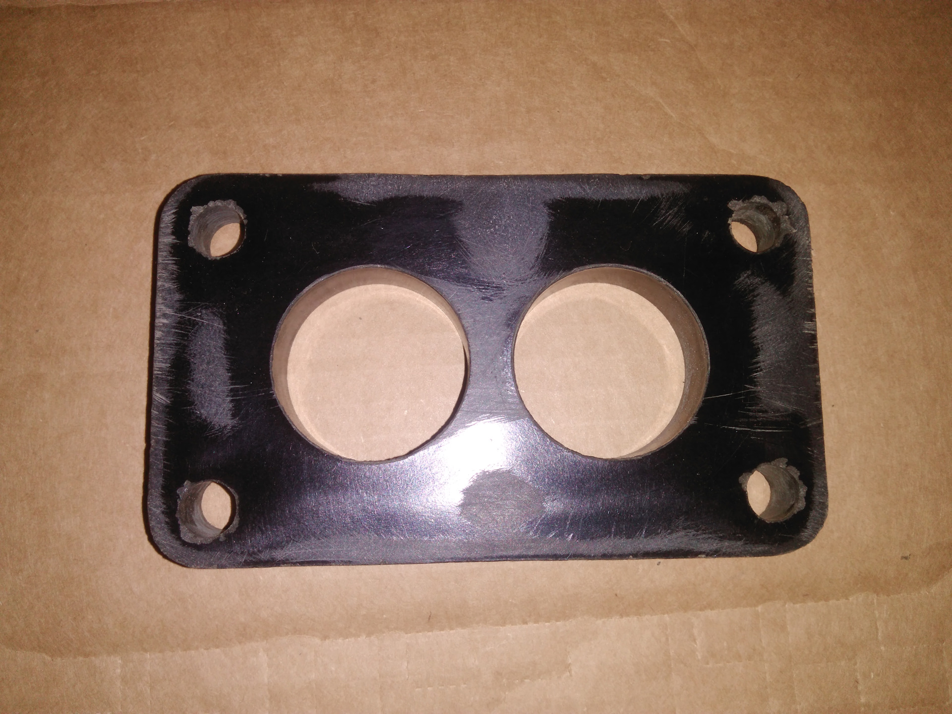 коллектор ваз 2107 карбюратор. прокладка коллектора 2101 артикул. прокладка между карбюратором и коллектором 2106. проставка под карбюратор 21073. прокладка между карбюратором и впускным коллектором альфа.