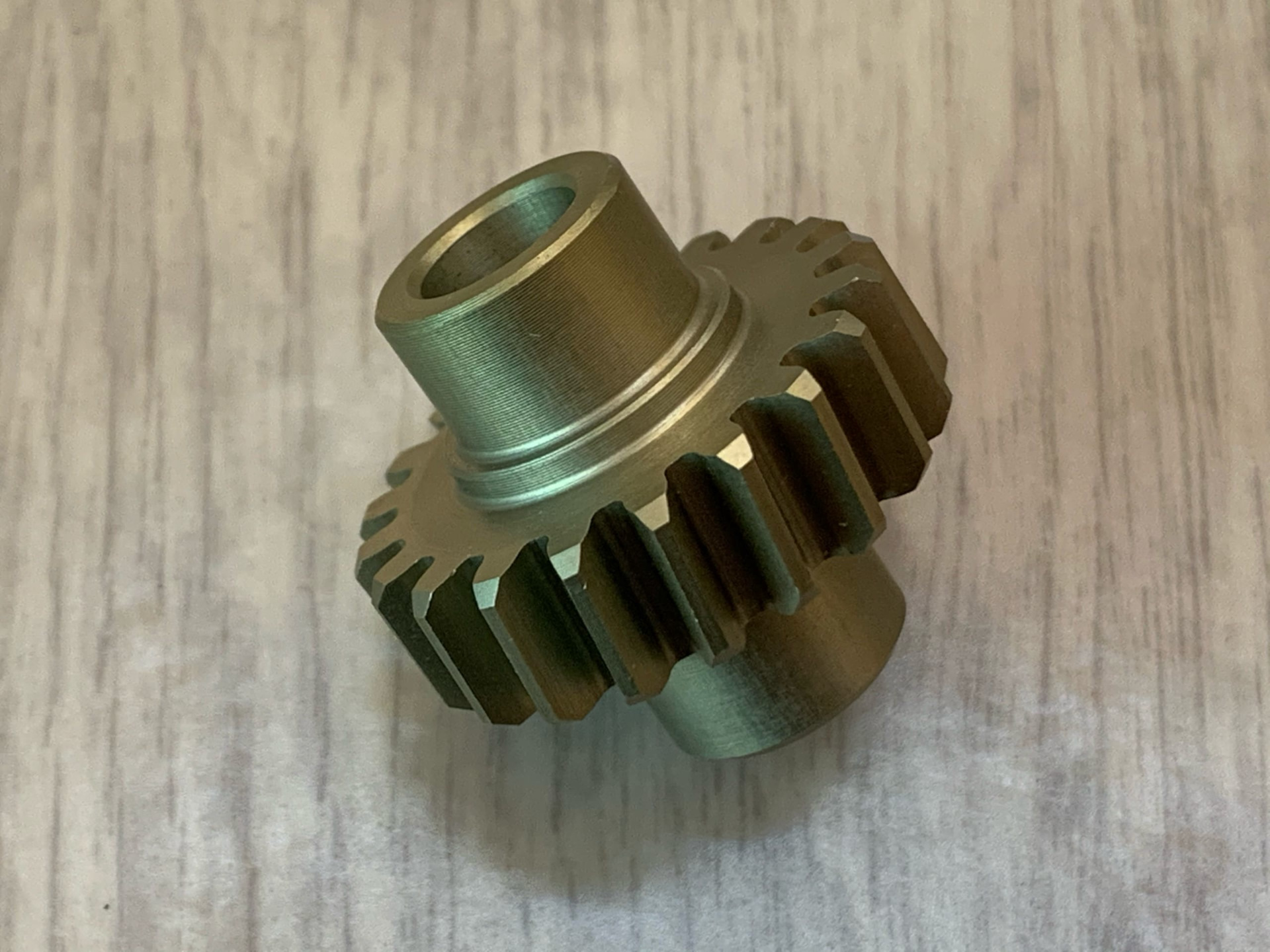 шестеренка форд. шестерня электропривода сидения ford mondeo 3. Rjynfrnyfz kfcnbyf yf itcnthy. At4z6306a. форд транзит шестерня 2.