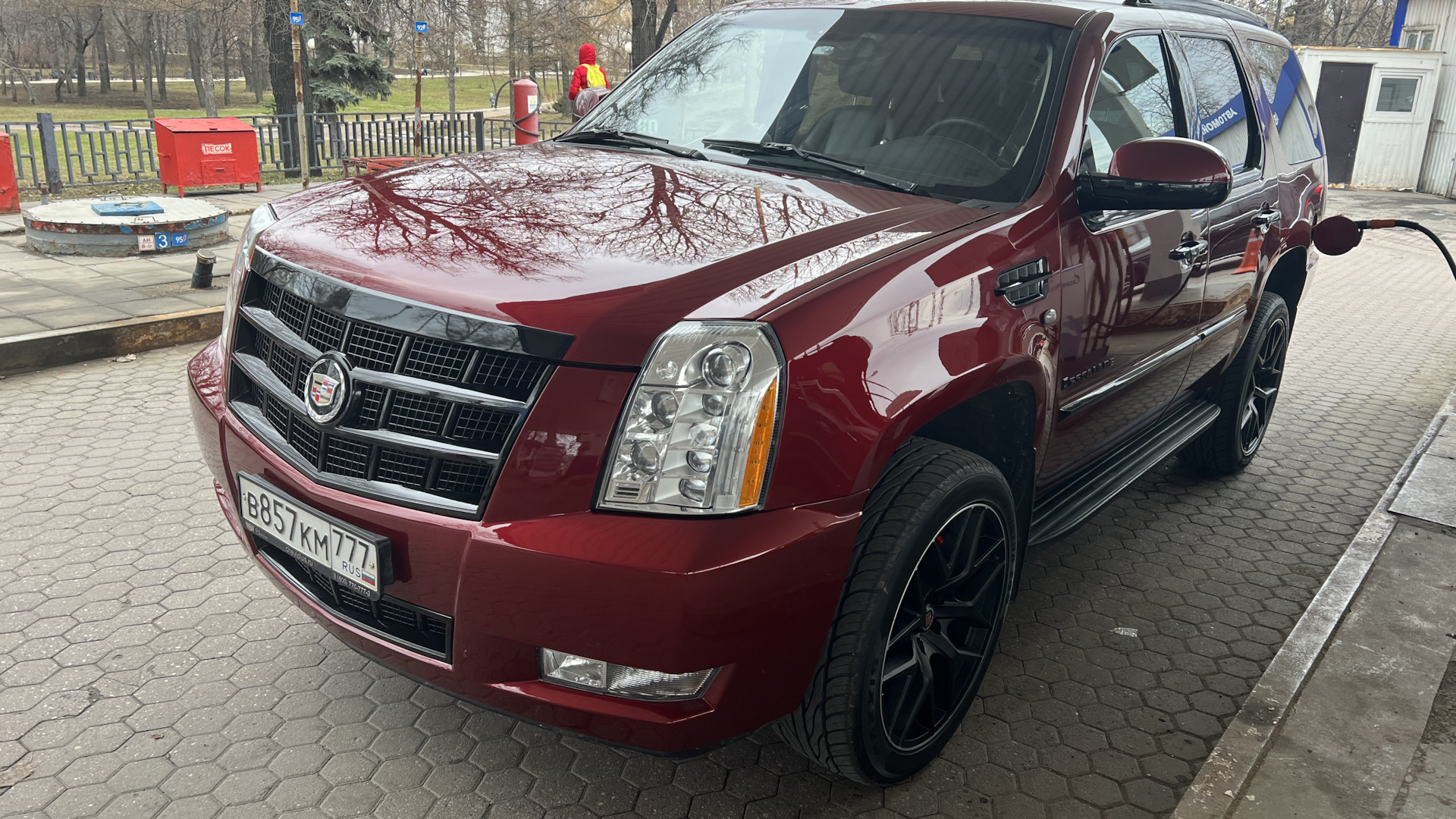 Cadillac Escalade (3G) 6.2 бензиновый 2010 | на DRIVE2