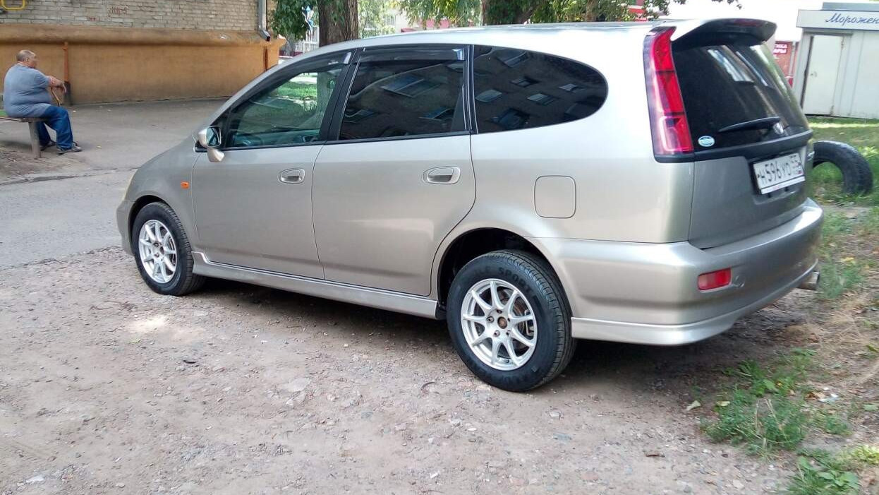 Honda stream 2000. Хонда стрим 2000. Хонда стрим 2000г. Хонда стрим 2000г 1. Honda Stream 2000 r 20.