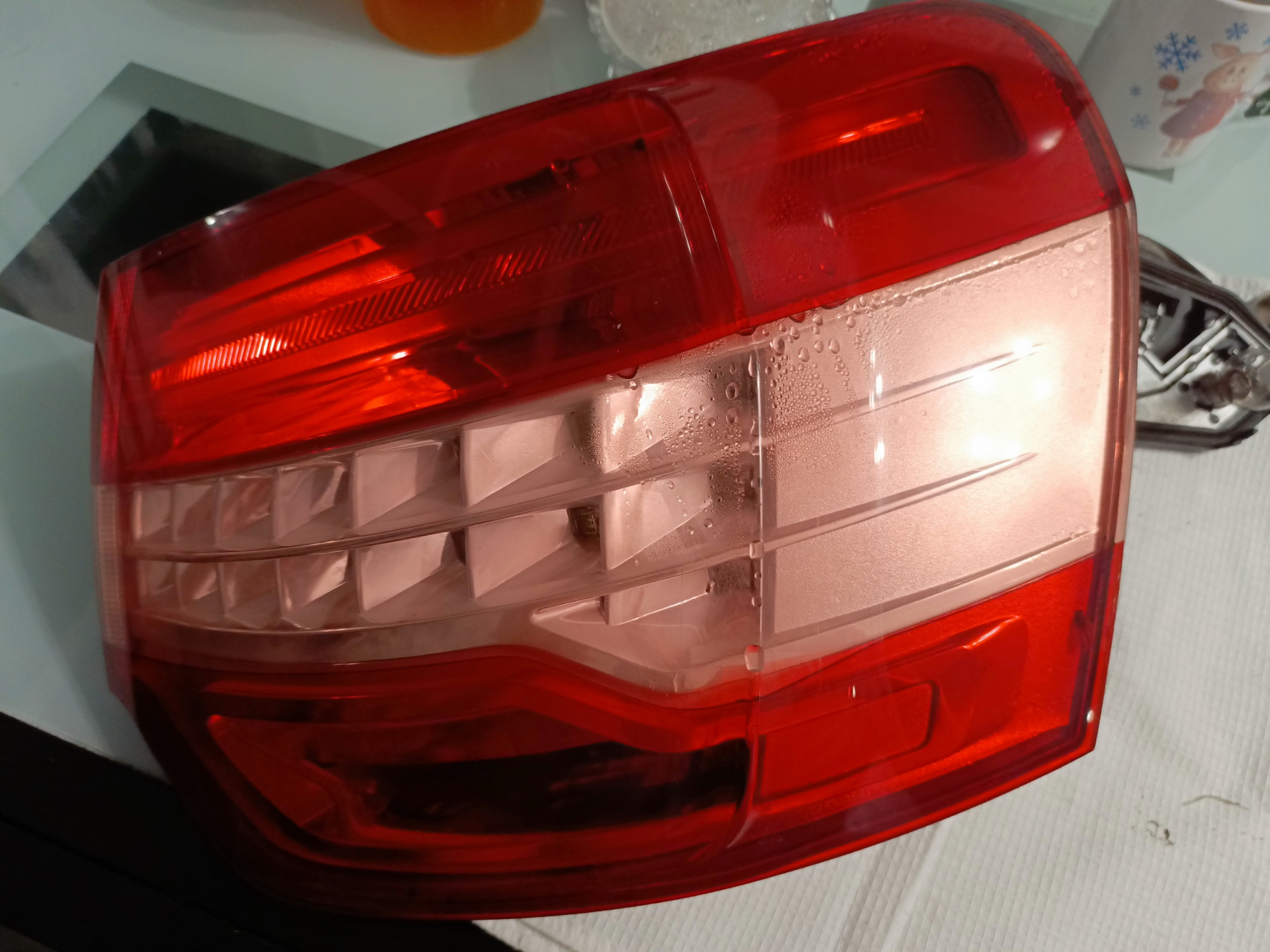 Потеет задний фонарь — Citroen C5 (2G), 1,6 л, 2010 года | своими ...