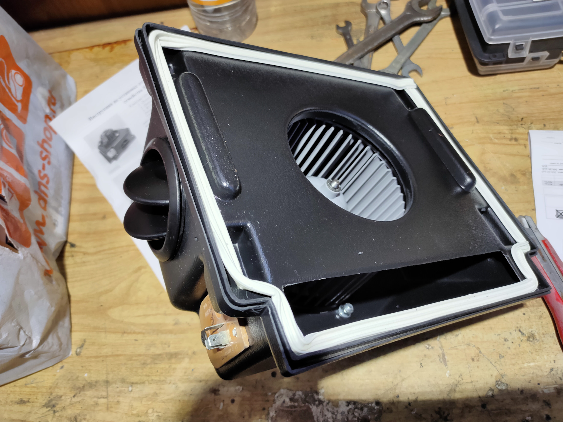 Замена вентилятора печки на ниве. — DRIVE2