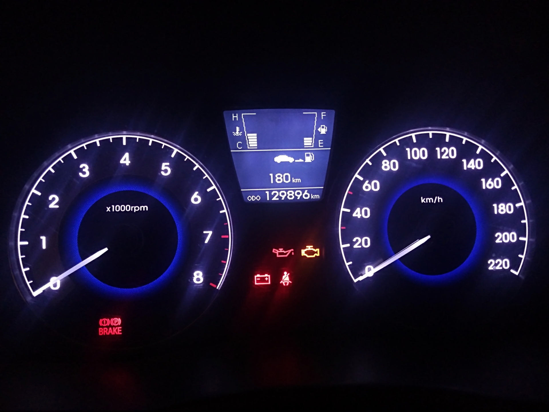 Замена сайлентблоков задней балки, замена прокладки клапанной крышки ...