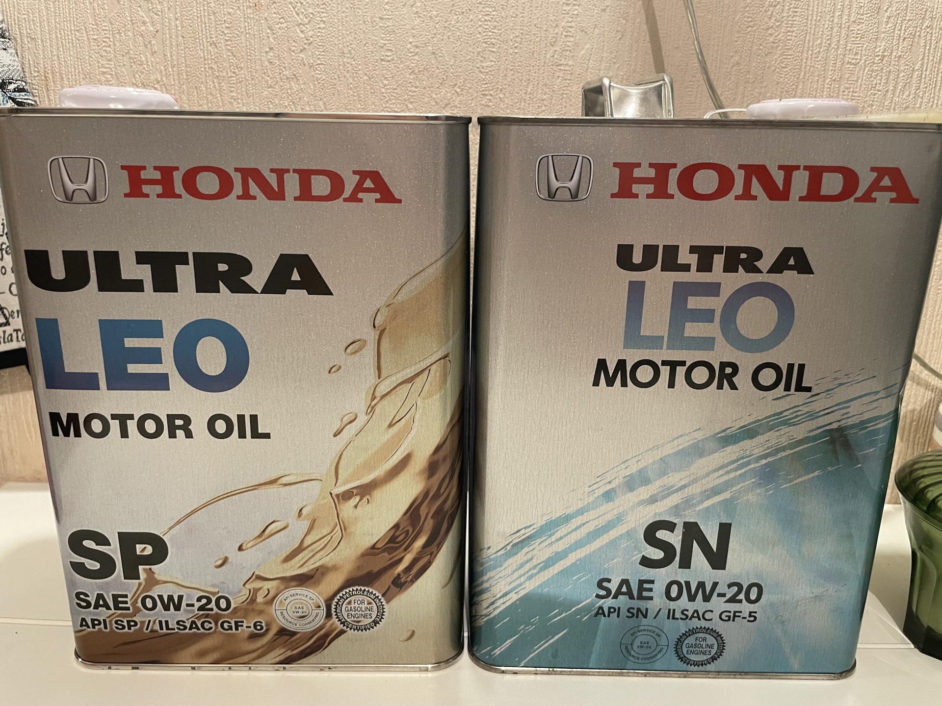 Масло honda leo. Масло Honda Ultra Leo 0w20. Honda Ultra Leo 0w20 SP. Honda Ultra Leo SP 0w-20 (20,0). Honda Ultra Leo SP 0w-20 (4,0).