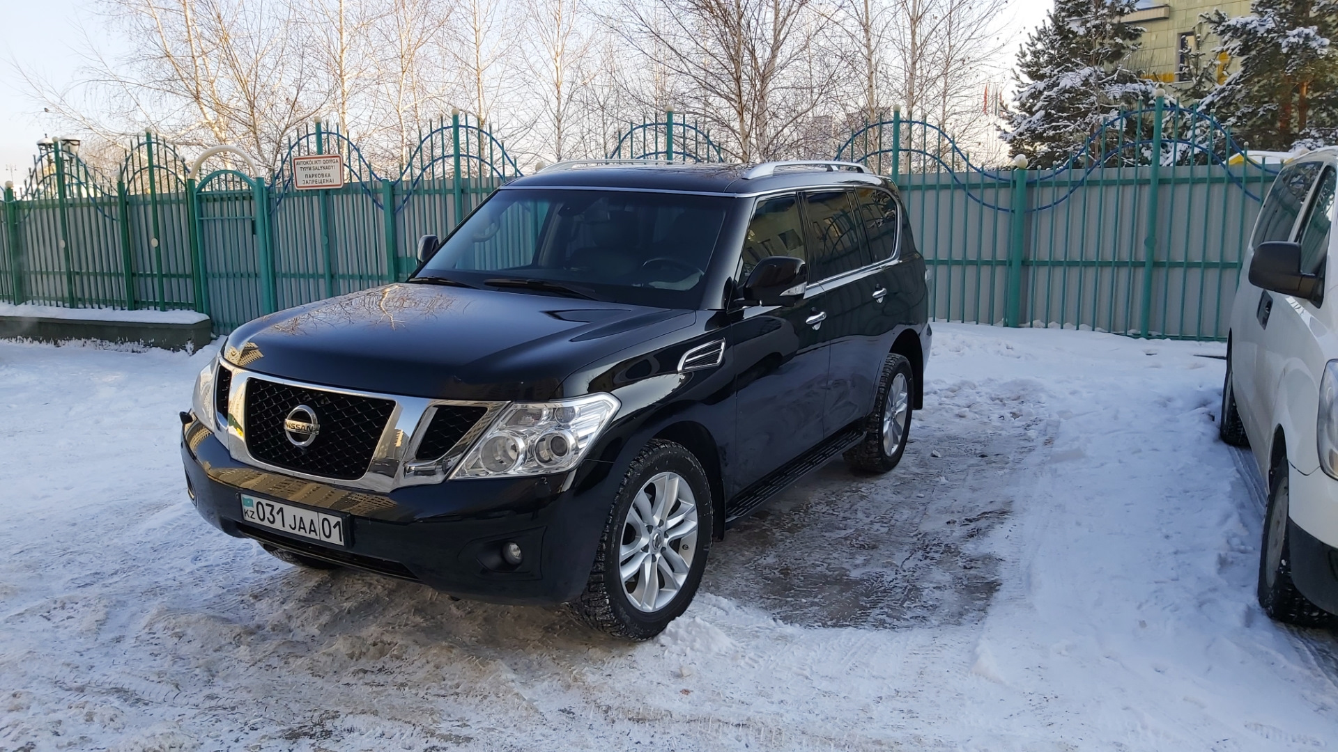 Nissan Patrol y62 чёрный