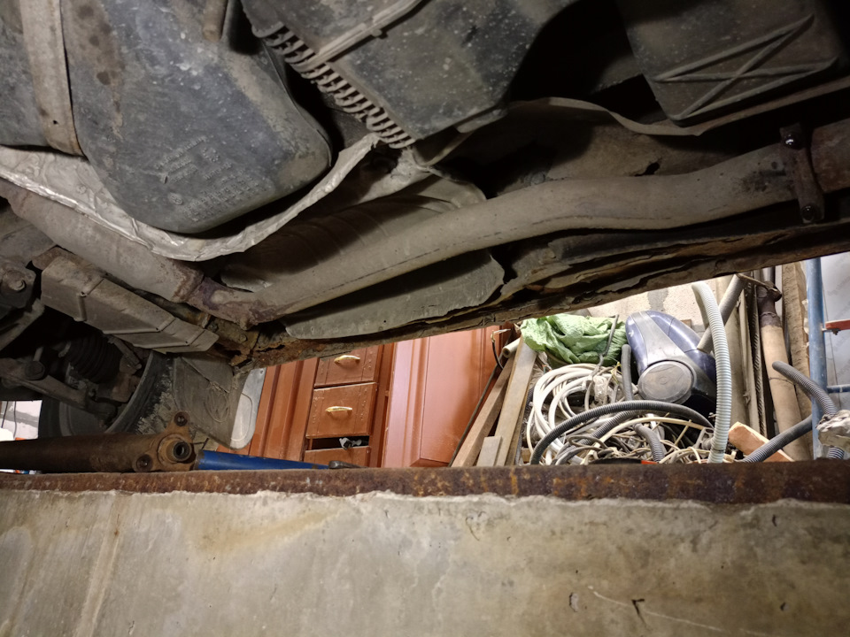 Синхронизация, выхлопная система. — Volkswagen Caravelle (T4), 2,5 л ...