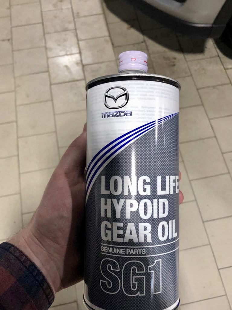 Замена масла в редукторе мазда. Mazda long Life Hypoid Gear Oil sg1. Mazda k020-01-sg1. Масло Mazda long Life Hypoid Gear Oil sg1. Long Life Hypoid Gear Oil sg1 аналоги.