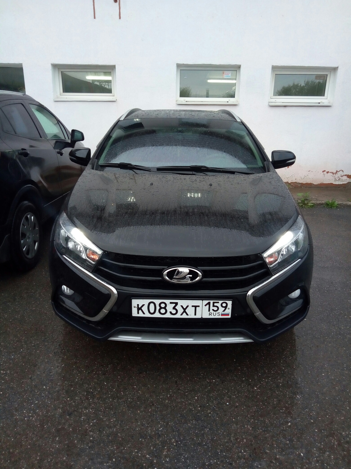 ”Белый свет в ДХО” — Lada Vesta SW Cross (1G), 1,6 л, 2017 года ...