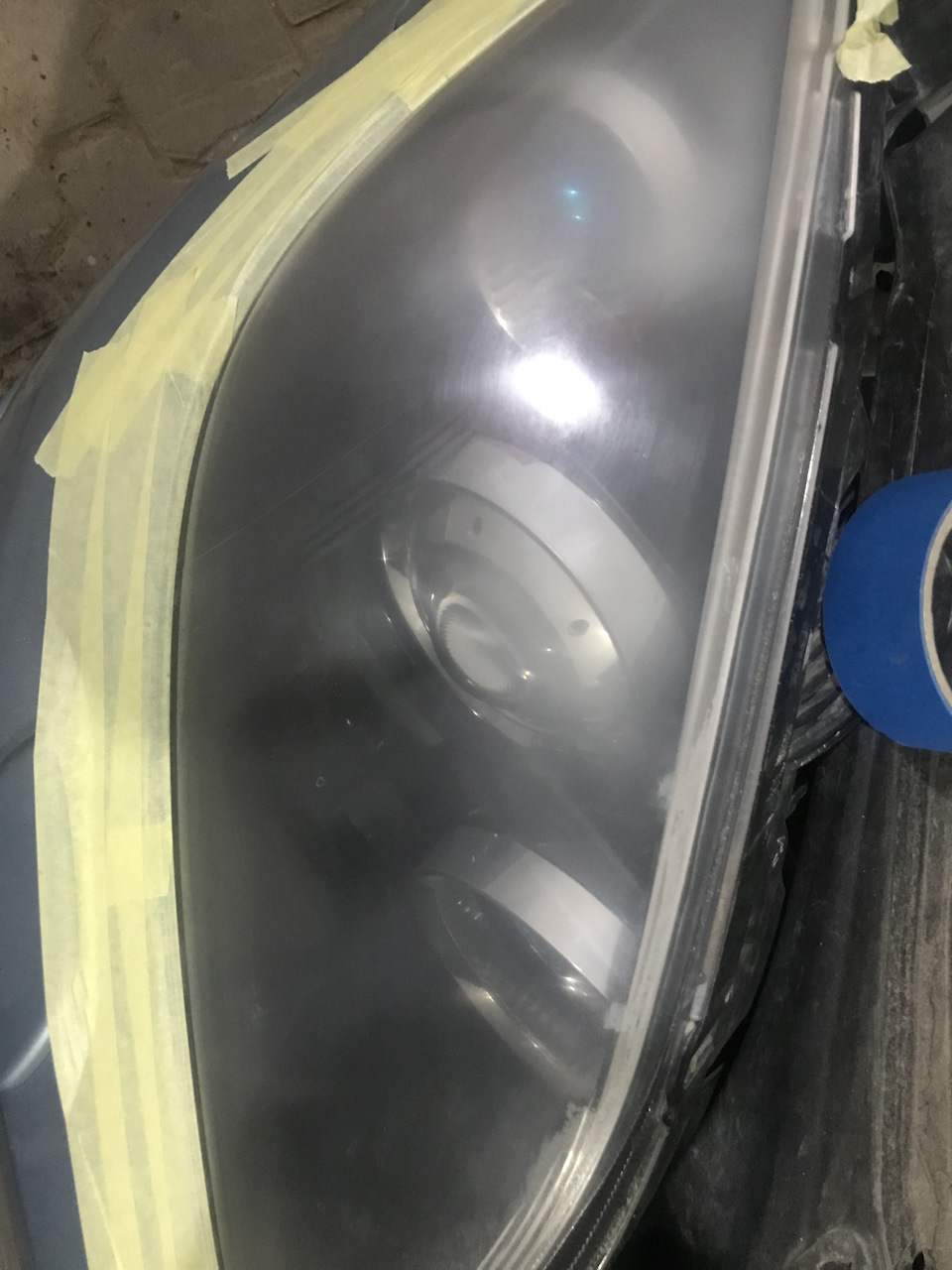 Помутнела фара, белый налёт. — Mazda 3 (1G) BK, 1,6 л, 2008 года ...