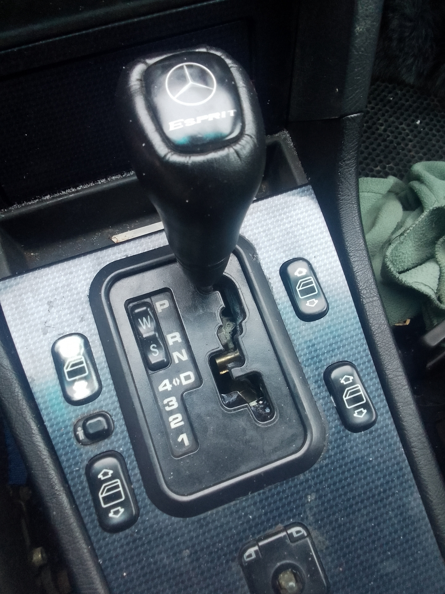 Отключается коробка автомат. Отключается коробка автомат