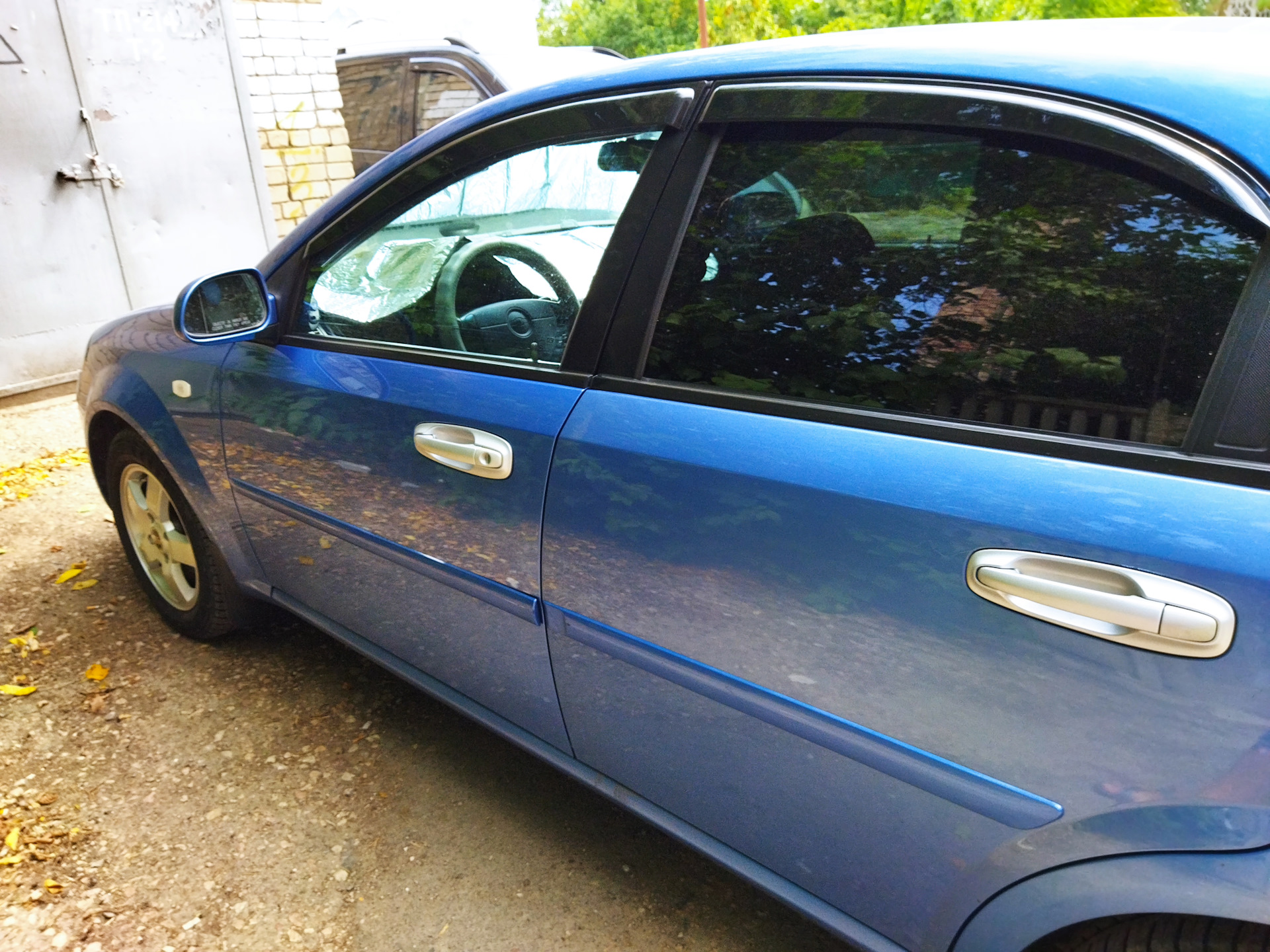 Отпуск в деревне (покраска ручек, шумоизоляция дверей) — Chevrolet Lacetti  Sedan, 1,6 л, 2007 года | автозвук | DRIVE2