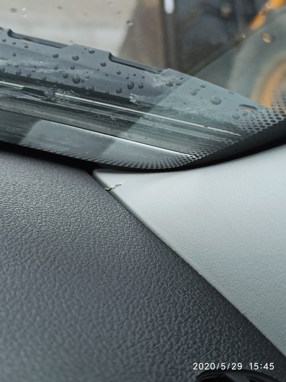 Замена лобового стекла. — Lada Гранта лифтбек, 1,6 л, 2015 года | визит ...