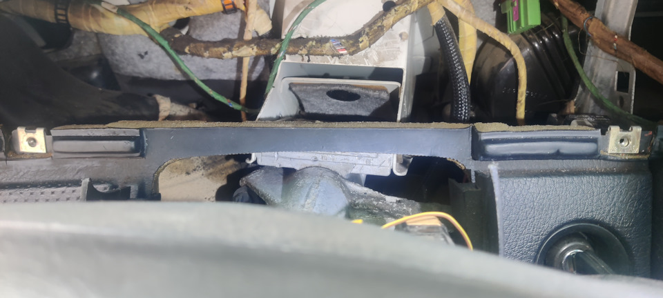 Устранение люфта рулевой колонки Ауди 100 — Audi 100 (C4), 2,3 л, 1991 ...