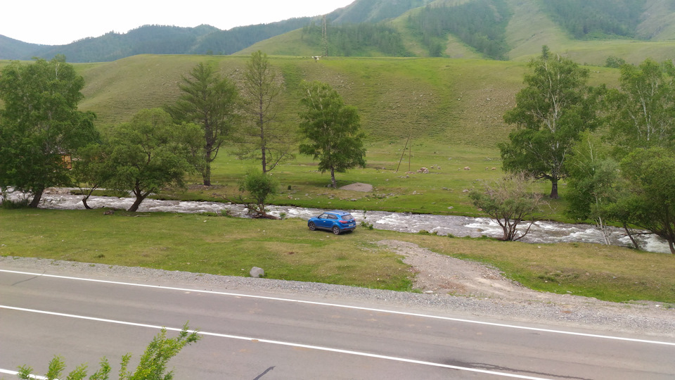 Привал у горного ручья. — Hyundai Creta (1G)