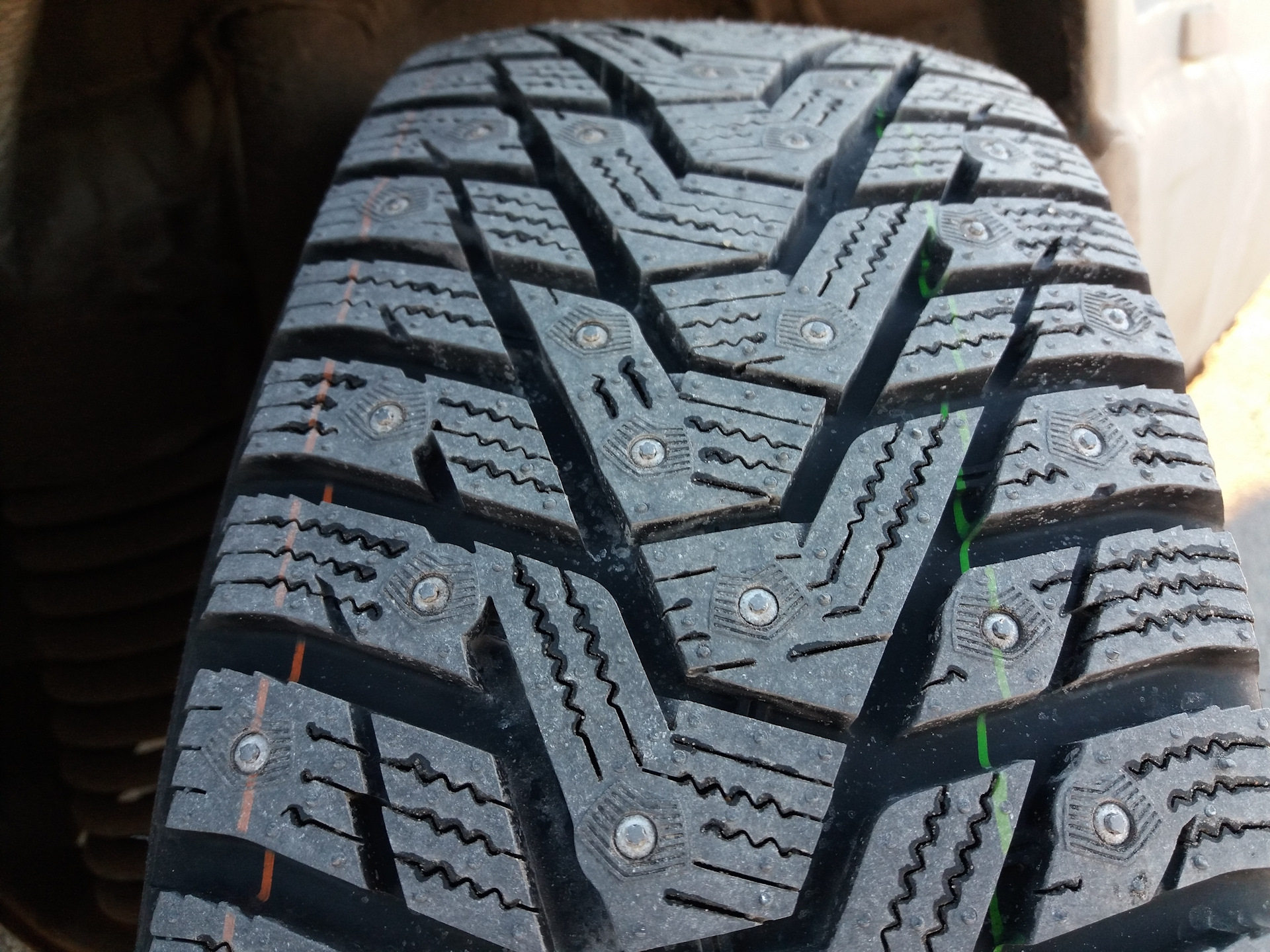 Шины hankook winter w429. Hankook w429. Hankook Winter w429. Hankook w-429 91t. 195/65r15 91t шип. Hankook Winter i*Pike rs2 w429.