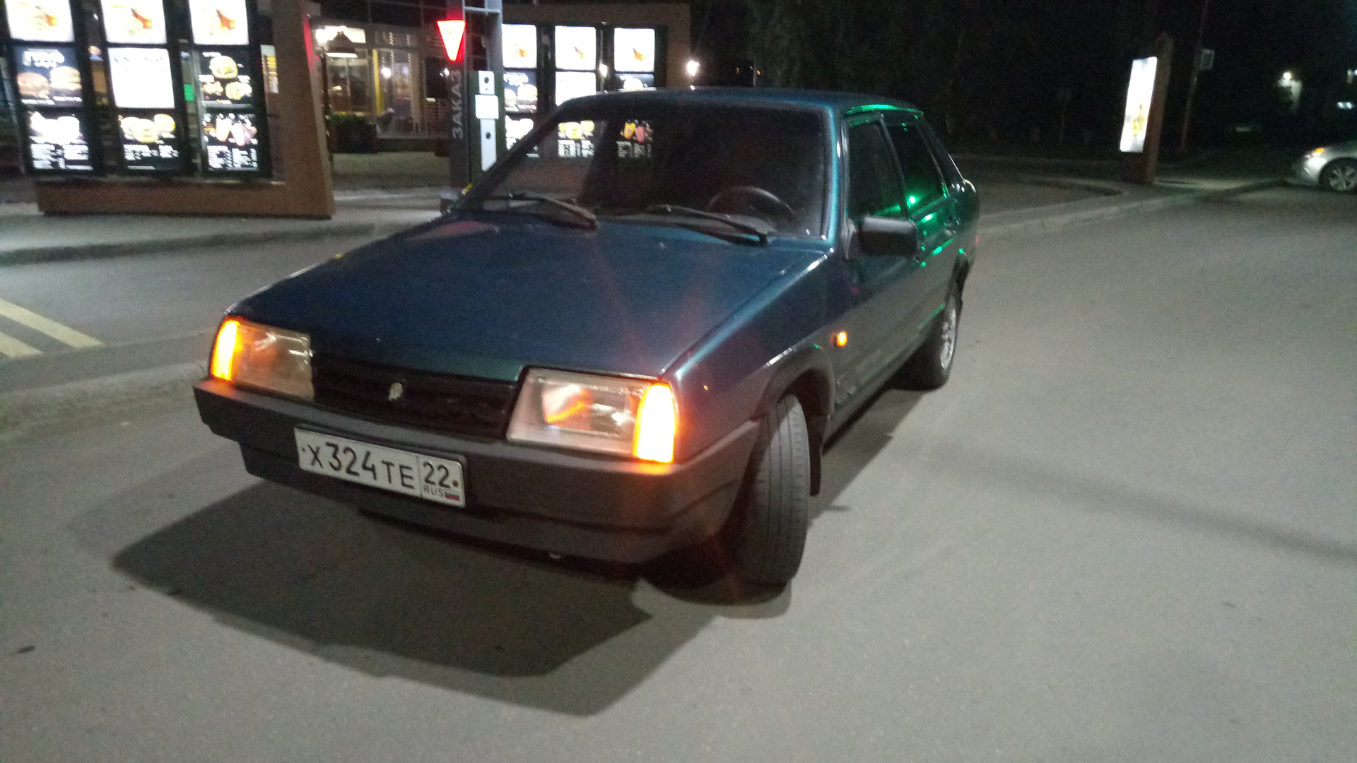 Lada 21099 1.5 бензиновый 2001 | 