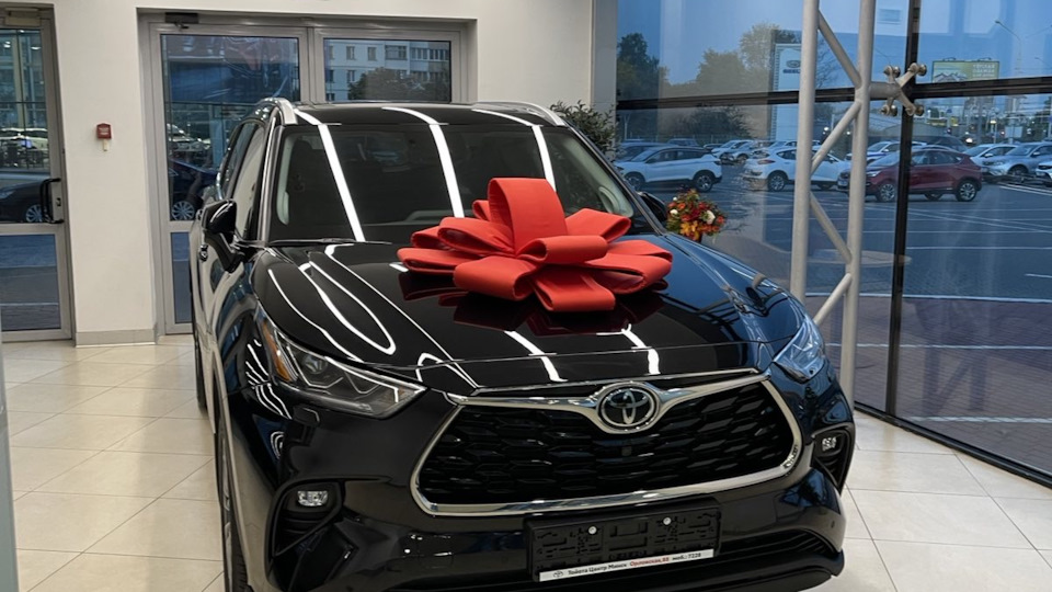 Toyota Highlander Black