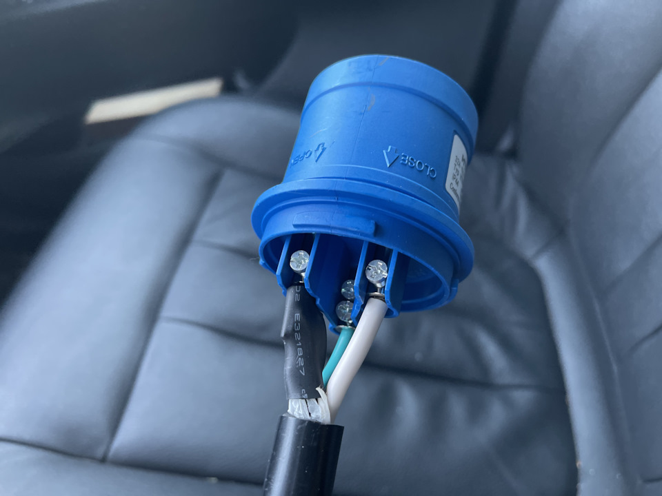 Адаптер 32А 230В для оригинального ЗУ Тесла — Tesla Model Y, 2021 года