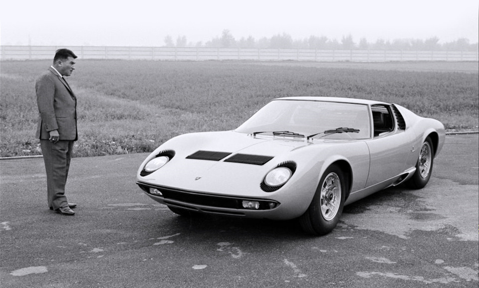 Ламборгини фото история История среднемоторных Lamborghini с атмосферниками V12 - "История автомобилестр