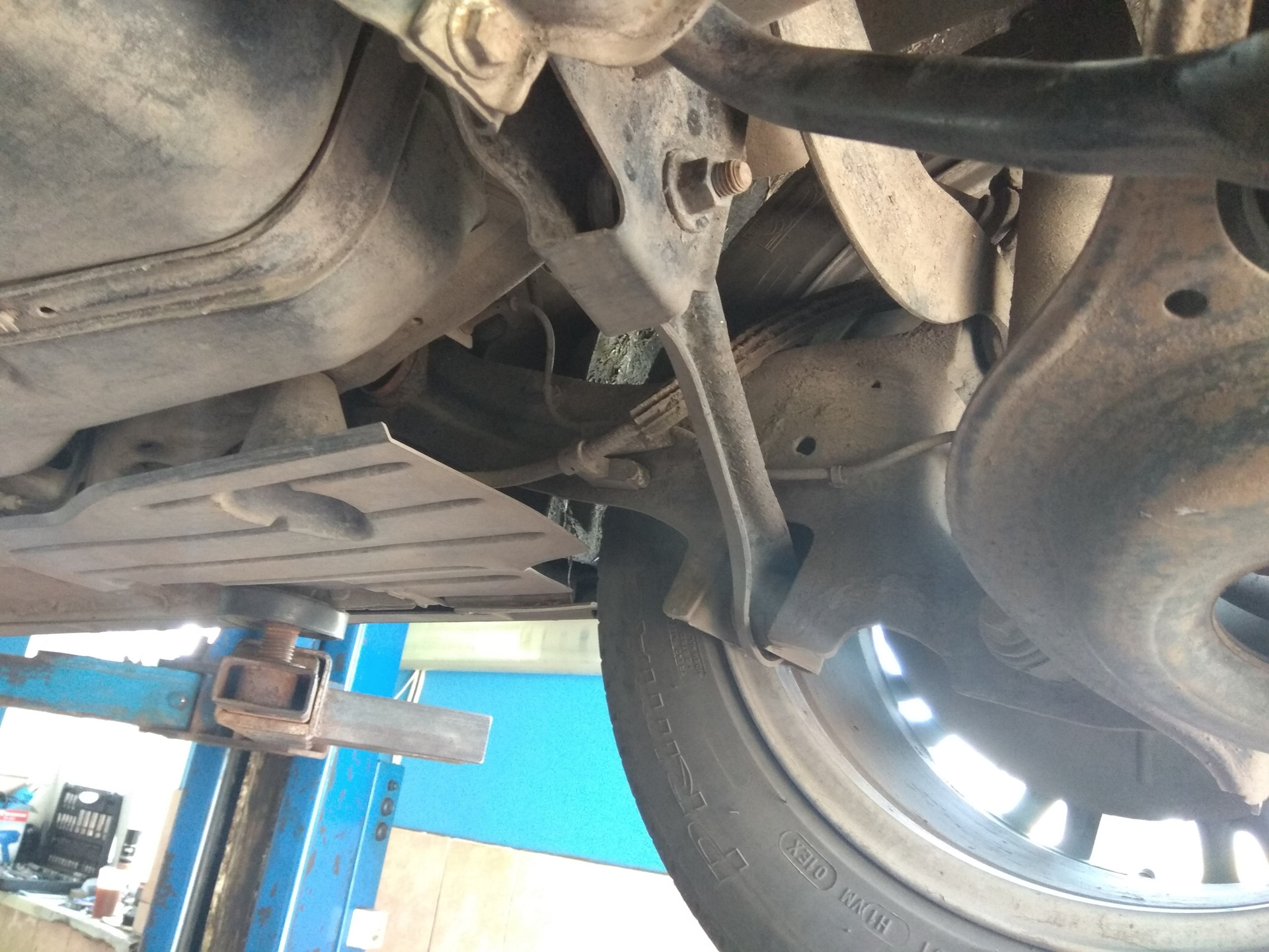 Замена масла в PowerShift, переклейка датчика дождя, диагностика задней ...