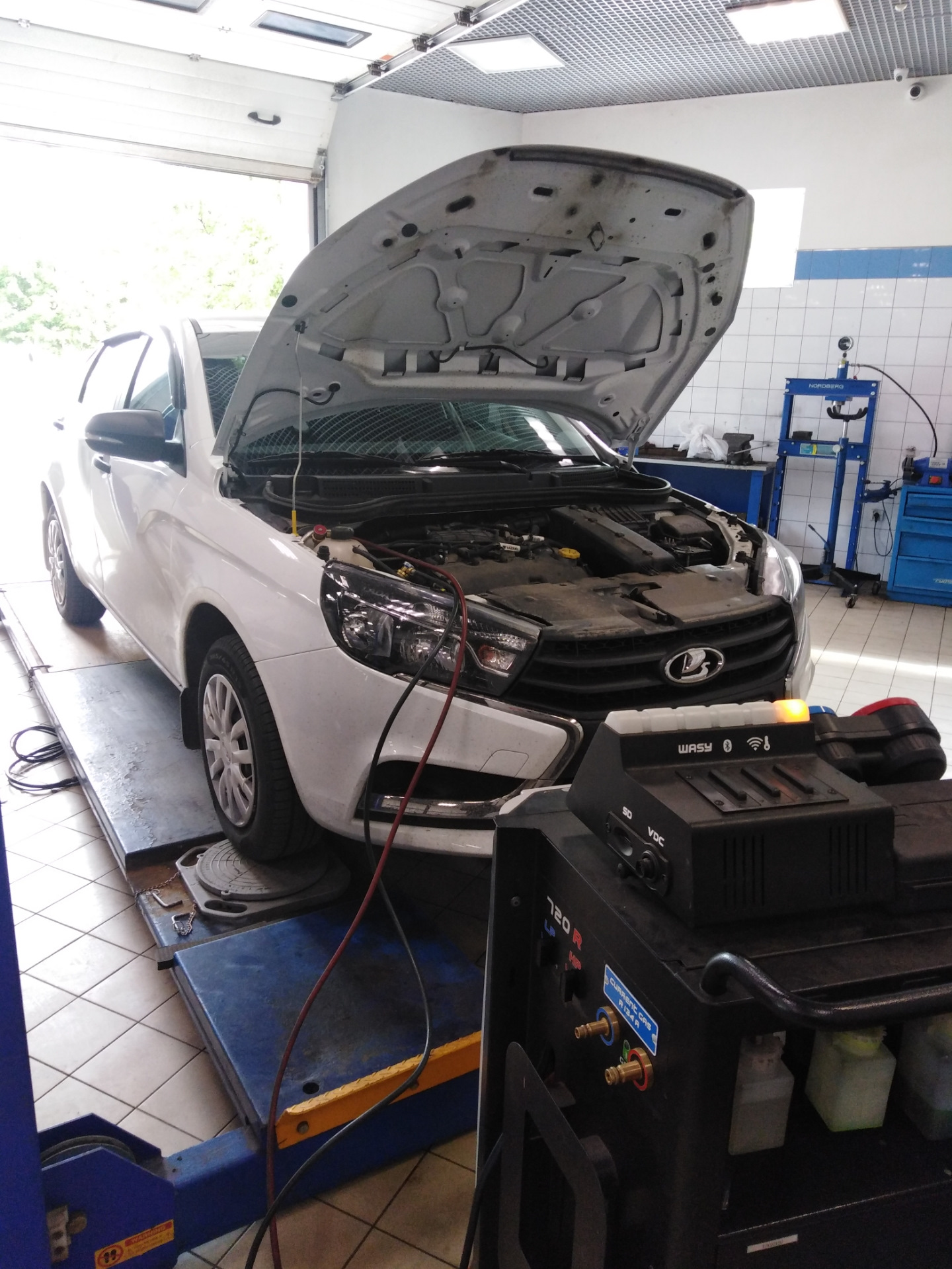 Заправка фреона — Lada Vesta, 1,6 л, 2019 года | визит на сервис | DRIVE2