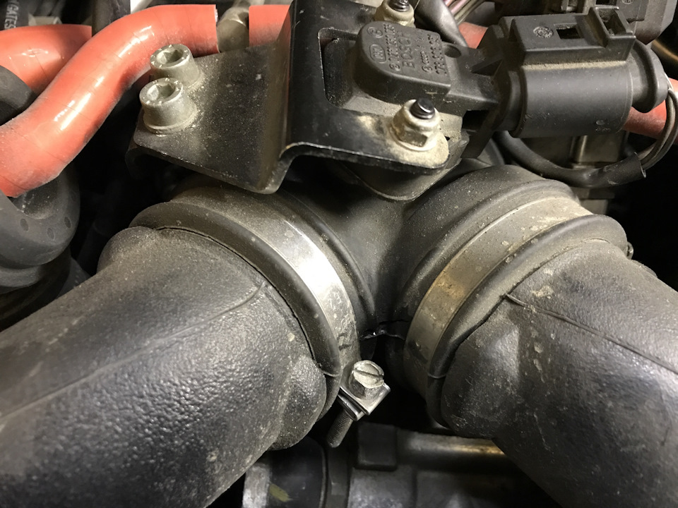 Хорошо что есть одни в запасе, через 30 минут в гараже принялся за замену — Audi Allroad (C5)