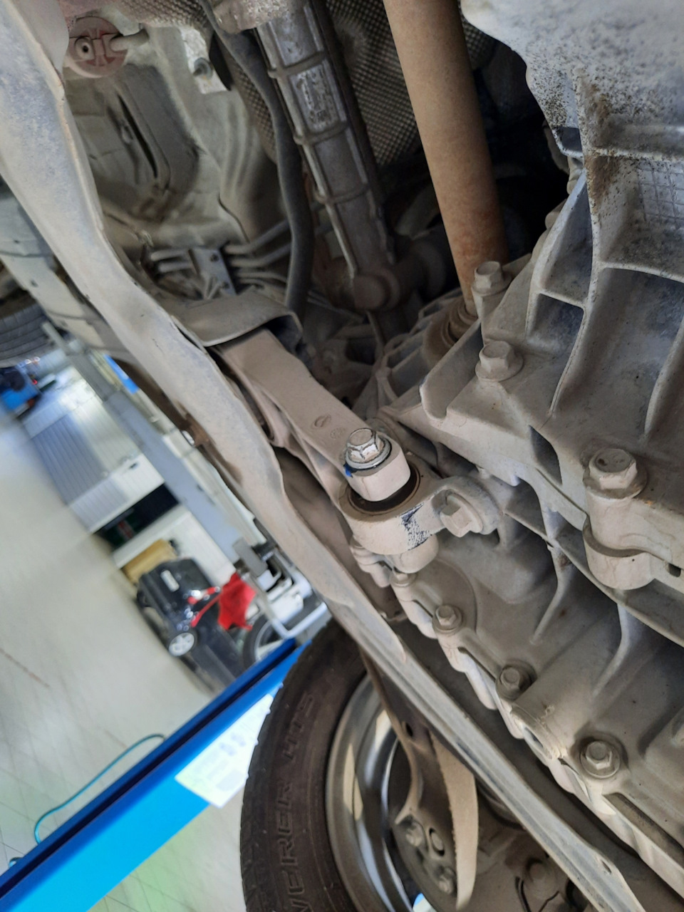 Болт на месте — Haval F7 (1G)