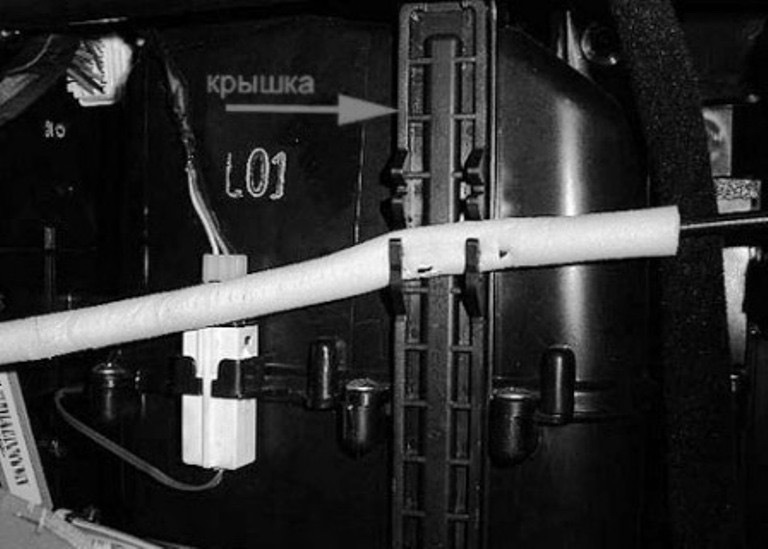 Хендай акцент тагаз салонный фильтр где находится Замена фильтра салона - Hyundai Accent (2G), 1,5 л, 2005 года расходники DRIVE2