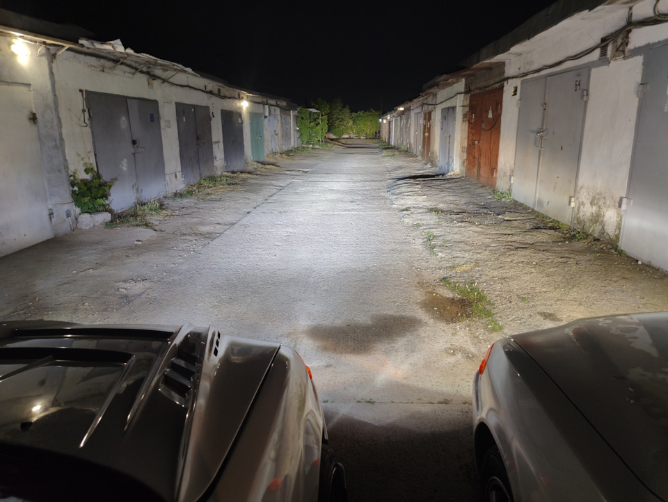 Ближний и дальний со стороны — Toyota Chaser (100)