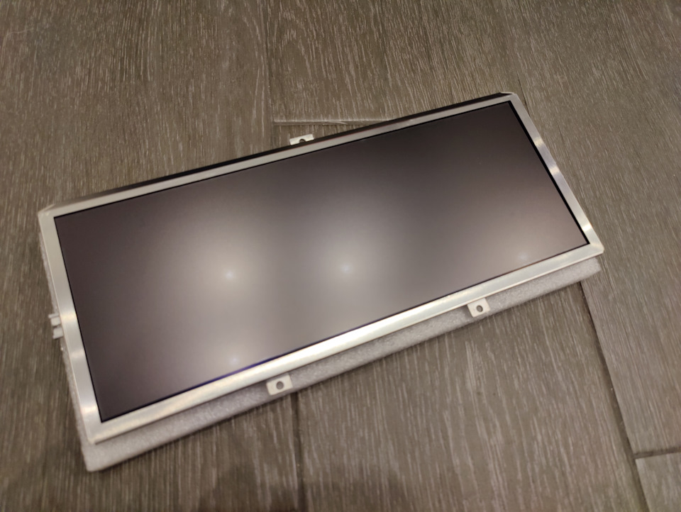 После приклеивания пленки. — Volkswagen Golf Mk7