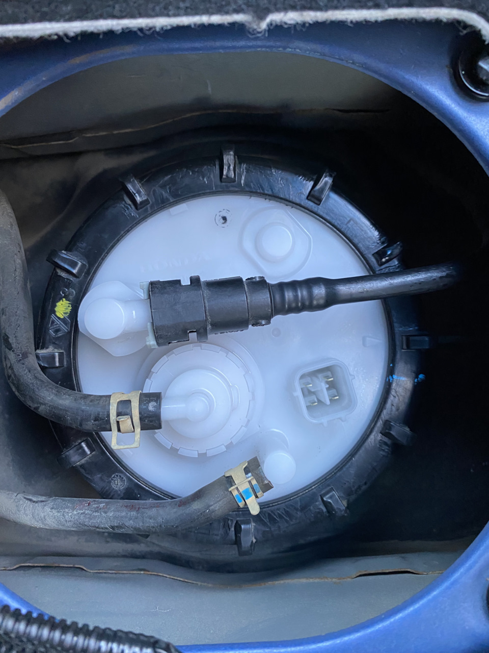 На месте. — Honda Fit (3G)