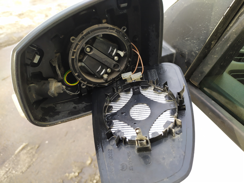 Фото в бортжурнале Renault Megane III