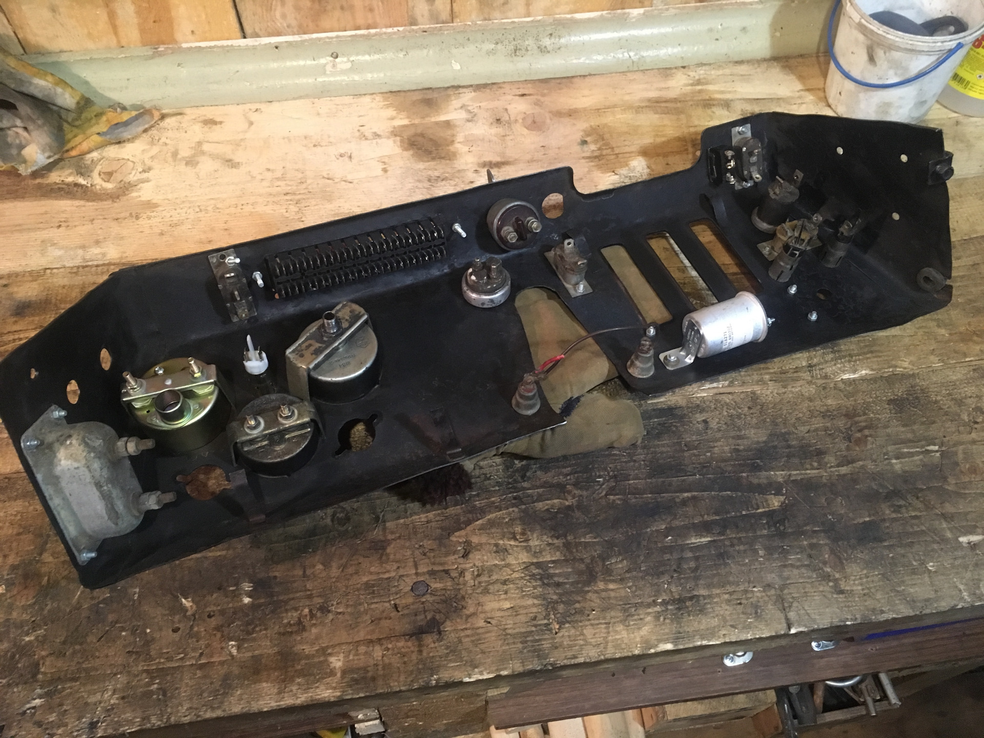 т 40 панель. приборная панель трактора т 40 ам. панель приборов трактора т40. приборная панель т 40.