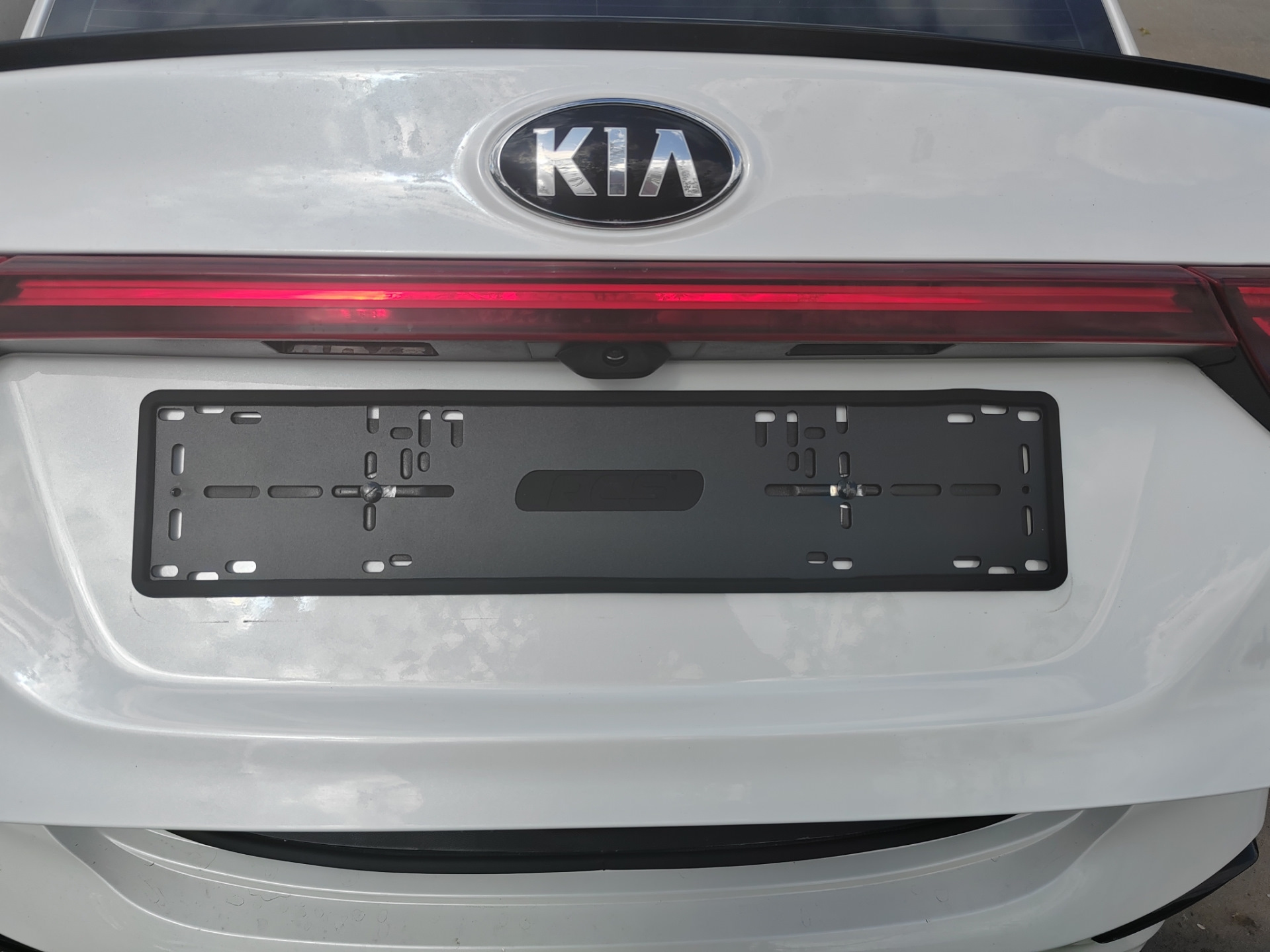 Замена рамок грз. — KIA Cerato (4G), 2 л, 2021 года | аксессуары | DRIVE2